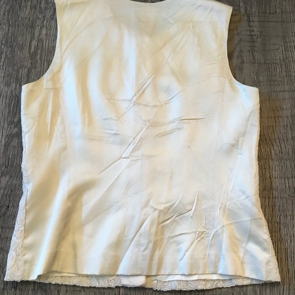 Vintage Lace Vest - Picture 2 of 3